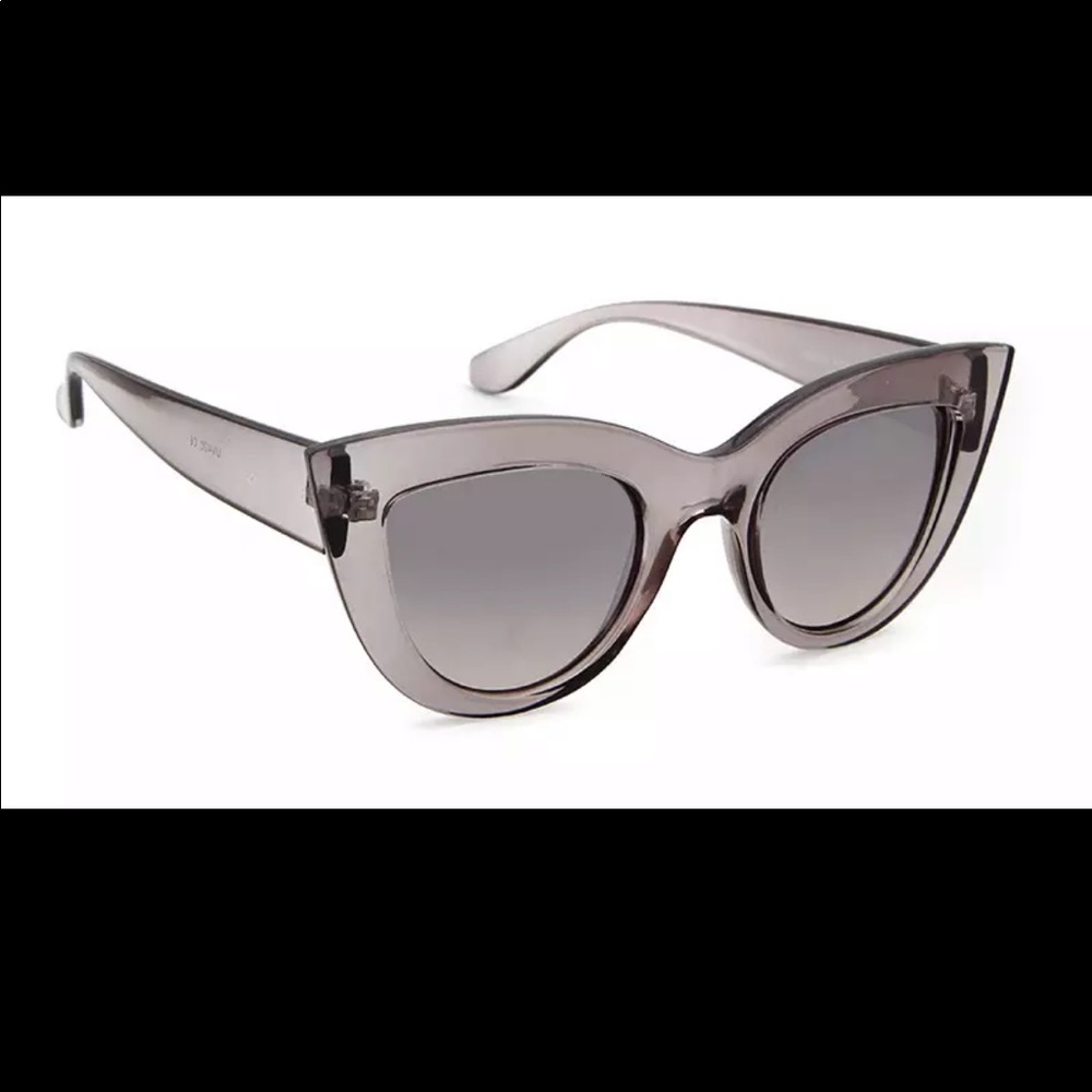 🆕 CeCe Silver/Gray Retro Cat Eye Shades